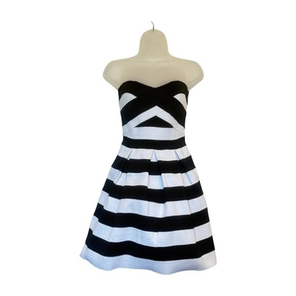 Express Fit & Flare Dress, Black/White, SMALL NEW! - Picture 2 of 9